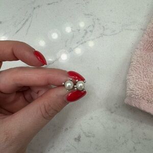 Davis Yurman pearl stud earrings